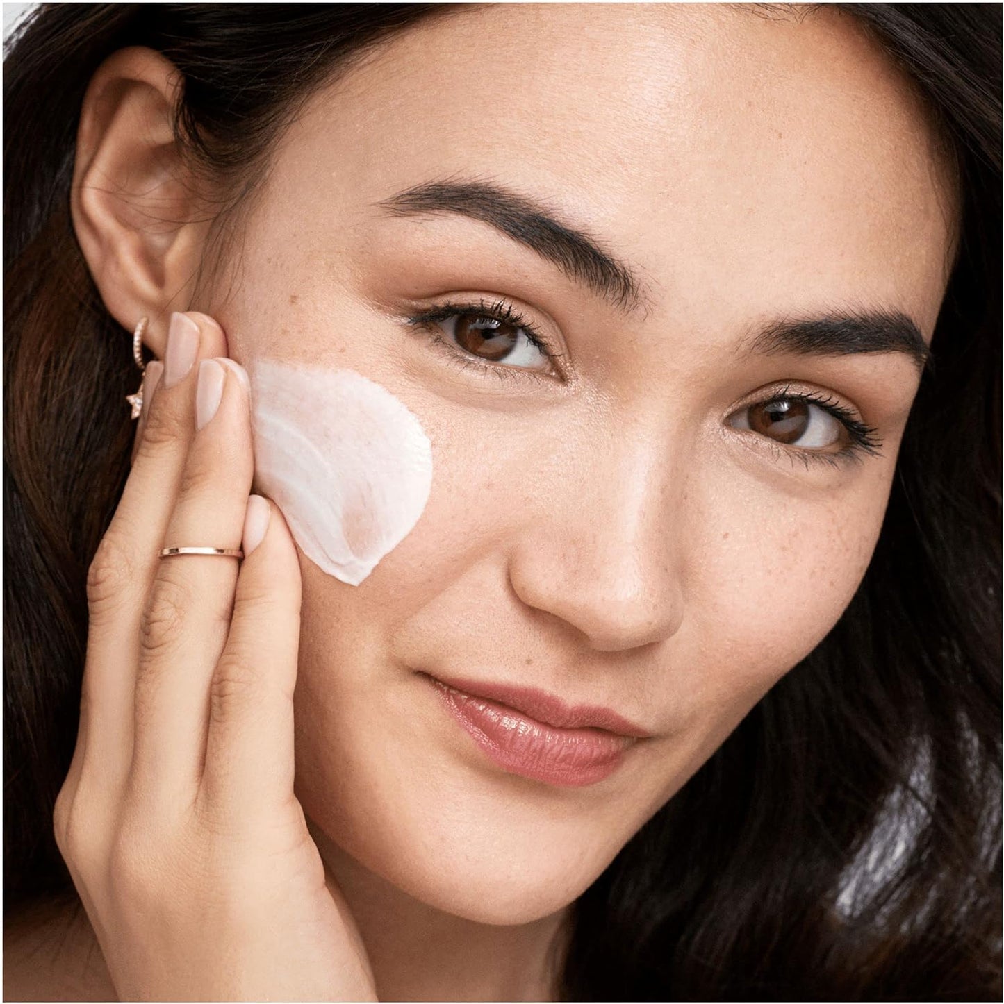 Pack Especial con Neceser + Masajeador facial: Regenerist Crema De Día 50ml + Retinol24 Crema Hidratante De Noche 15ml. Pack Neceser.