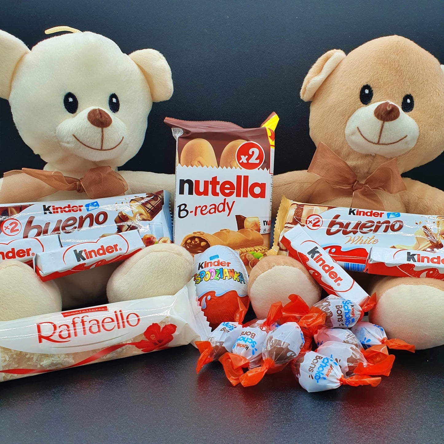 Caja Regalo Chocolate Kinder - Nutella - Raffaelo con Osito de Peluche. Regalo Original con Chocolate para Aniversarios, San Valentin. [IAMI]]